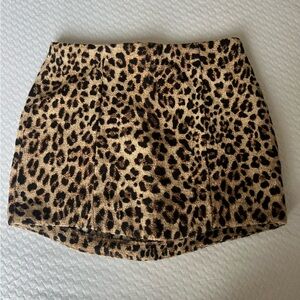 Zara Leopard Print Women's Skorts